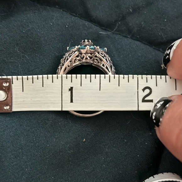 Blue topaz ring - Picture 3 of 5